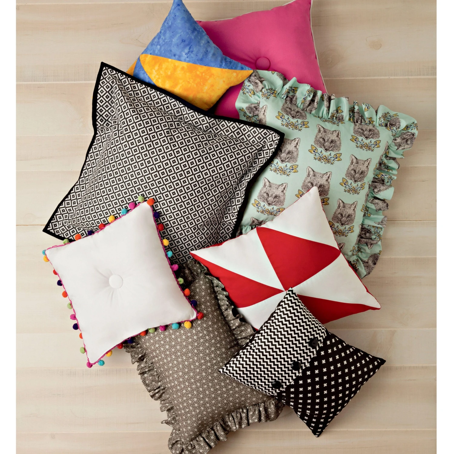 Simplicity Pattern 9402 Easy Pillows 2 Simplicity Pattern 9402 Easy Pillows - Image 2