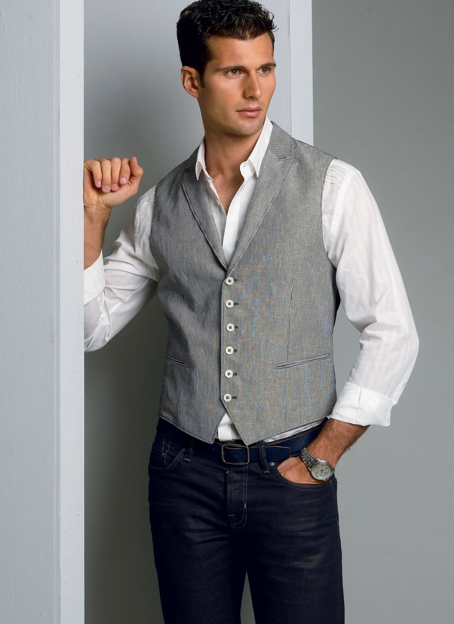 Vogue Pattern V8987 Men's Vest 6 Vogue Pattern V8987 Men's Vest - Image 6